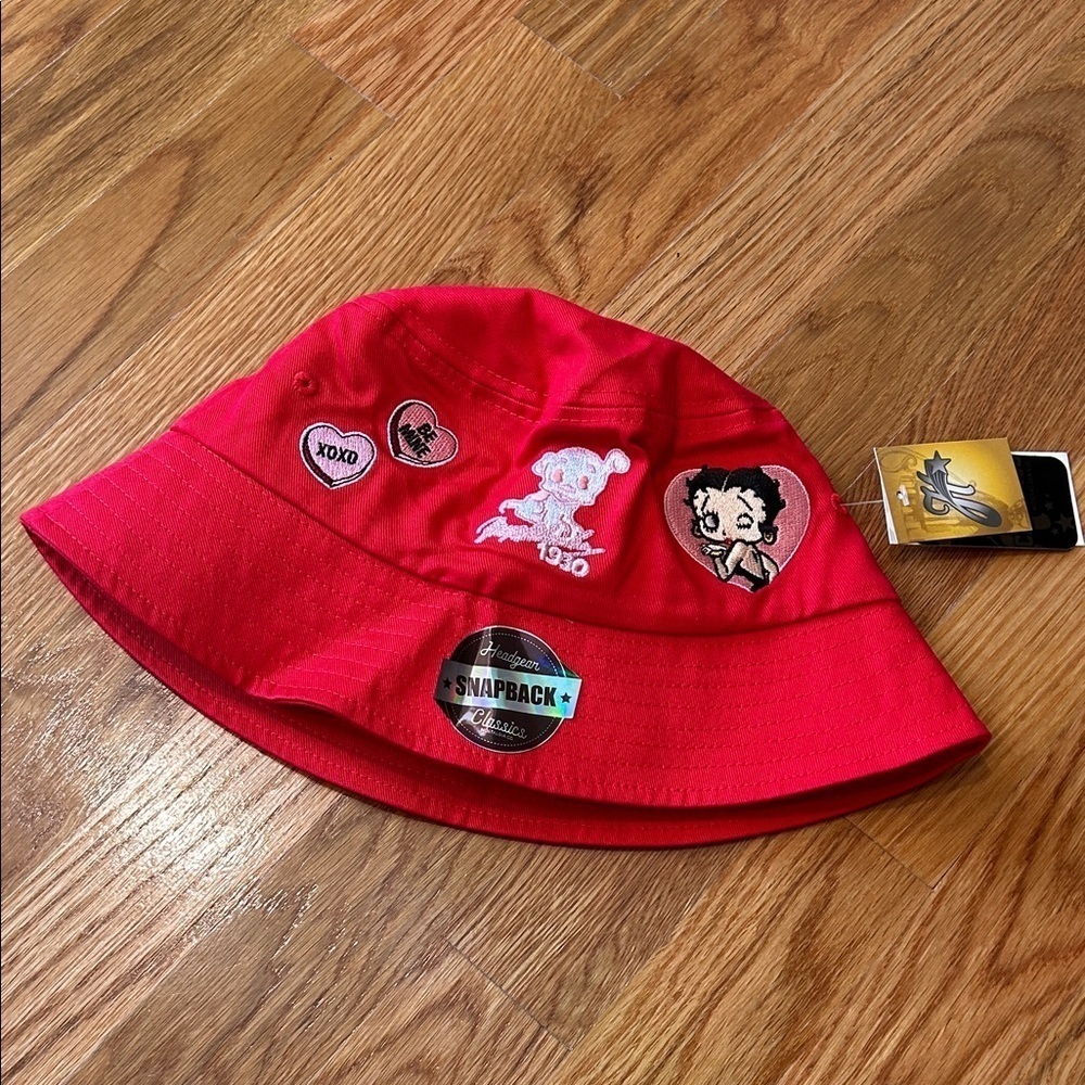 Head Gear Red Bucket Hat with Betty Boop Cartoon Patches o/s Adult new